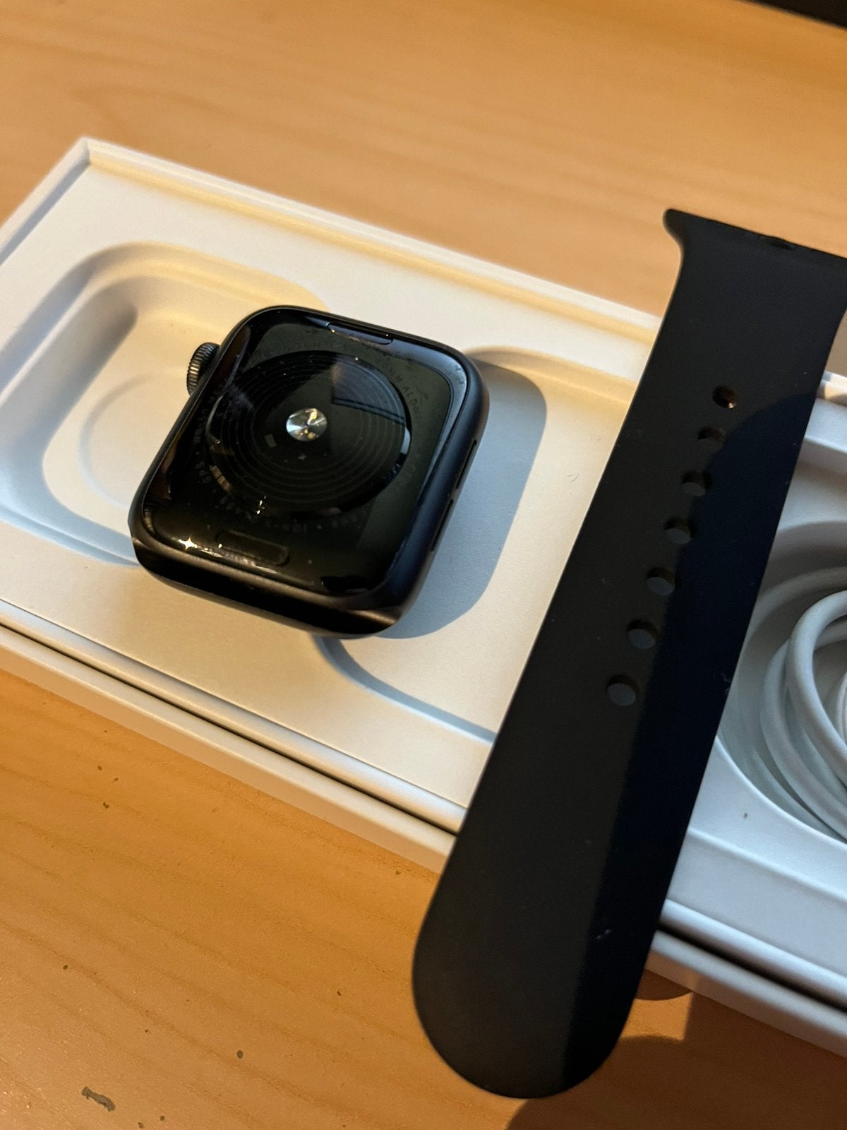 Apple watch SE (GPS) 2020, Étanche, IOS, Comme neuf, Enlèvement