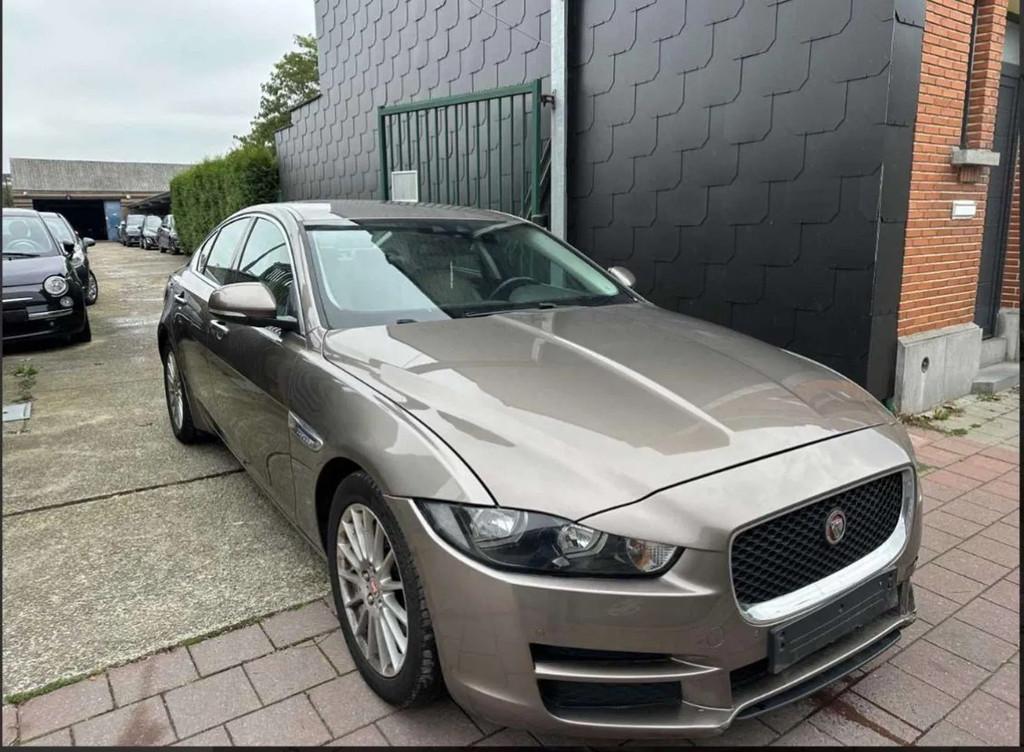 Jaguar XE 2.0 D EDITION PRESTIGE (automatique), Autos, Jaguar, Cuir, Argent ou Gris, Achat, Entreprise