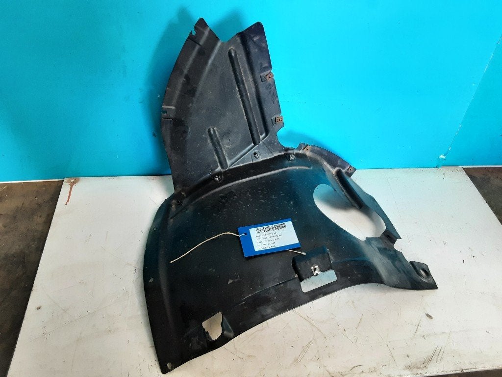 BINNENSPATSCHERM LINKS VOOR Audi A3 (8P1) (01-2003/08-2012), Gebruikt, Audi, Spatbord, Rue de l'Espoir 34 34
4030  GRIVEGNÉE, BE