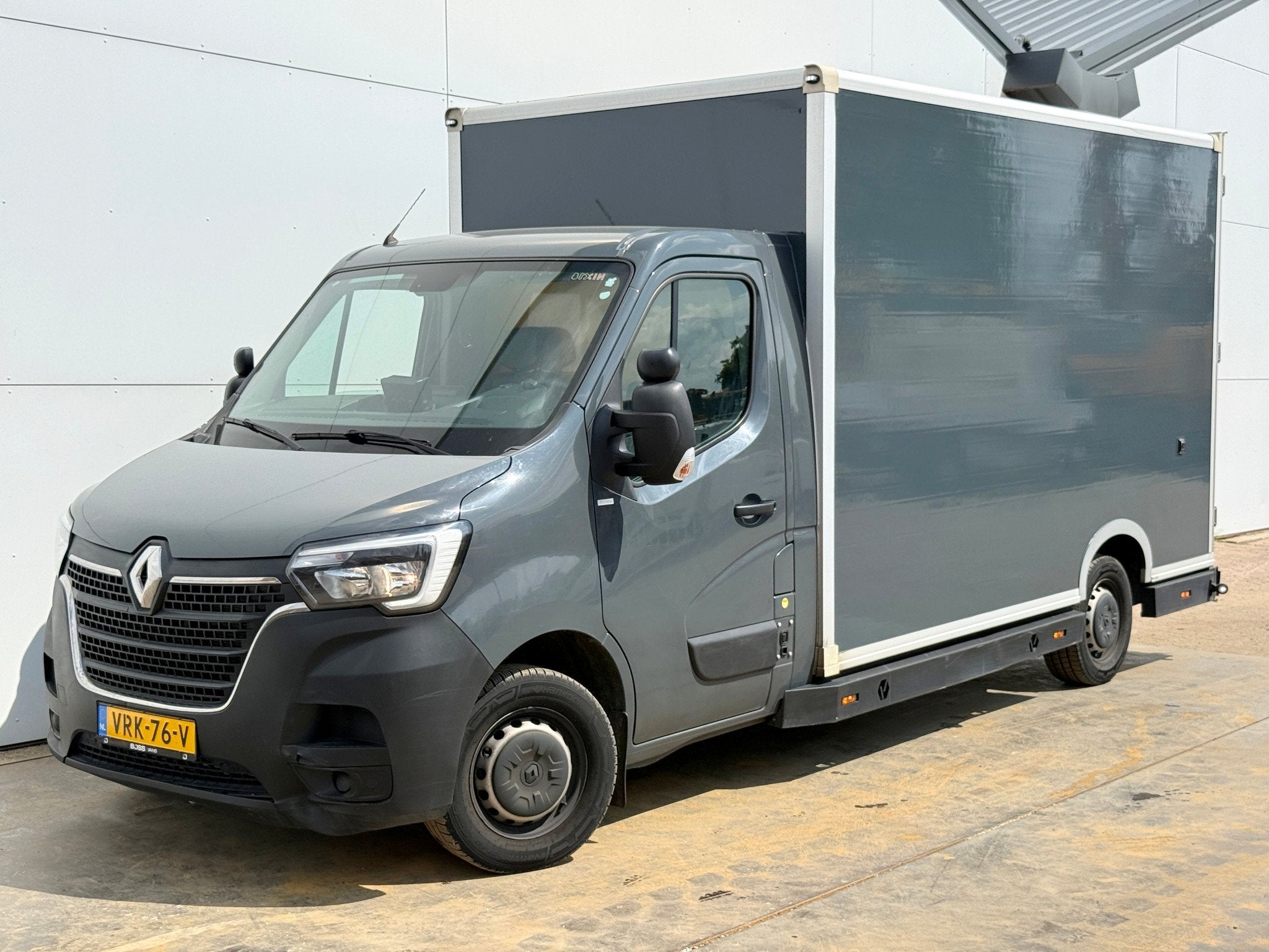 Automaat Bakwagen Airco Cruise Control Camera Foodtruck Meub, Autos, Argent ou Gris, Achat, Entreprise, 2 places