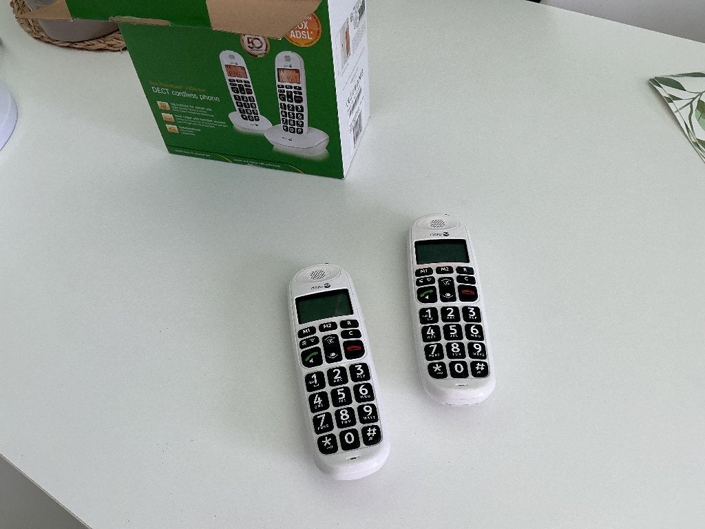 Téléphone DORO, Télécoms, Téléphones fixes | Combinés & sans fil, Enlèvement, Comme neuf, 2 combinés