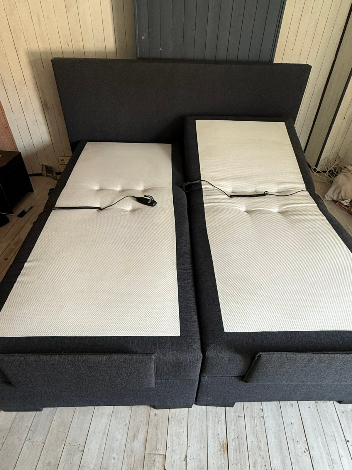 Boxspring électrique à vendre – prix à discuter, Gris, Comme neuf, Enlèvement, 180 cm