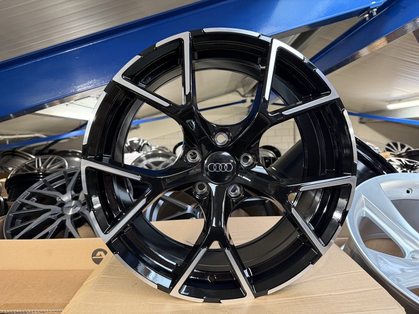 NIEUW 18inch Audi VW Seat NEW RS Style Velgen 5x112, Autos : Pièces & Accessoires, Pneus & Jantes, Pneus et Jantes, Véhicule de tourisme