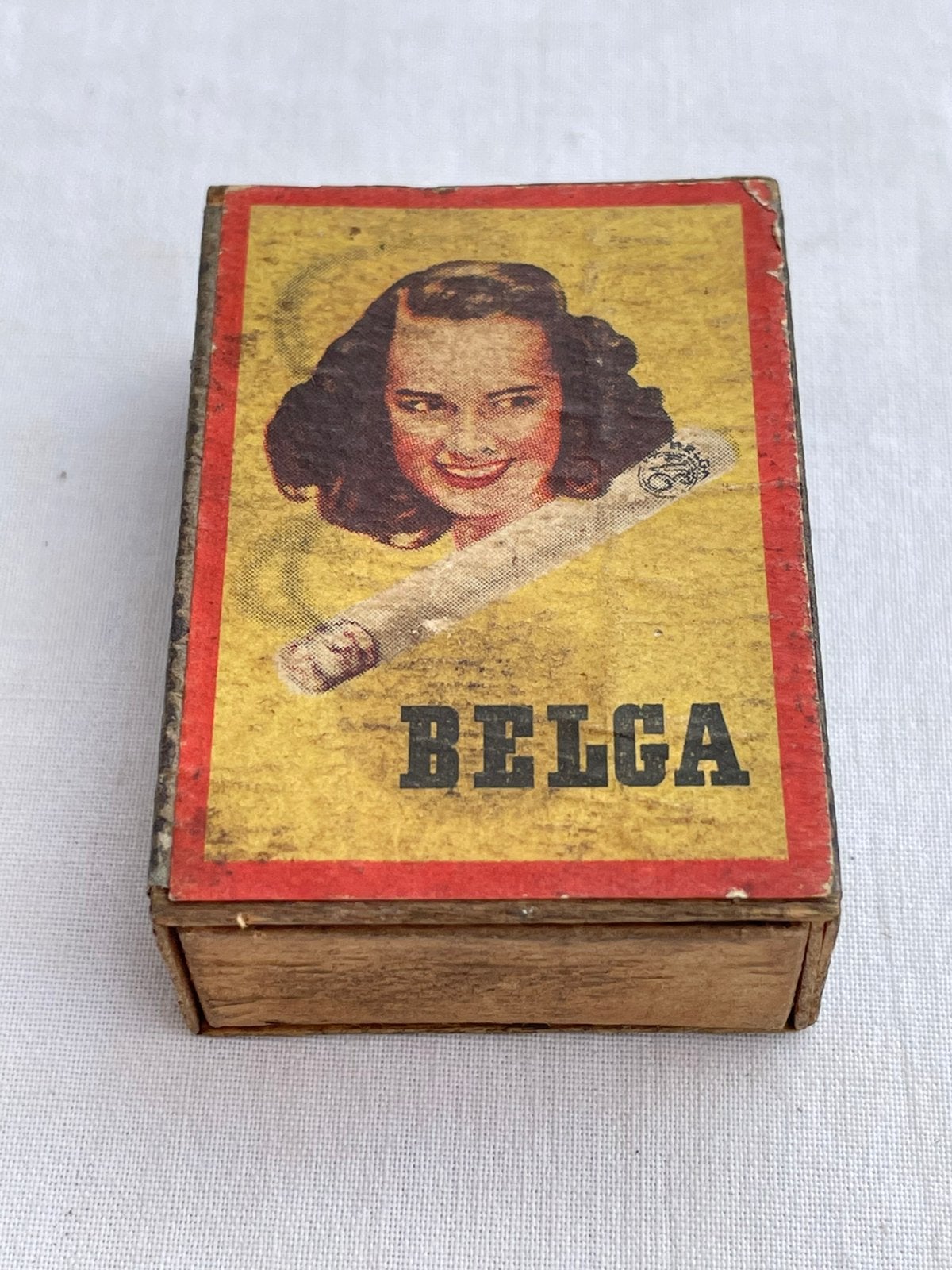Boîte d'allumettes publicitaire pour cigarettes Belga, Collections, Enlèvement ou Envoi, Utilisé
