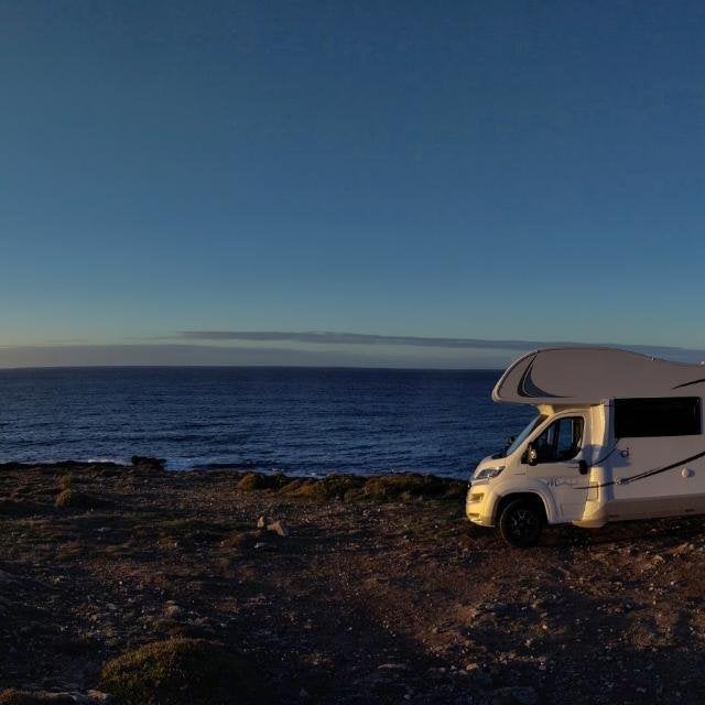 CI Magis 77 - Fiat Ducato 130ch, 48.000km, Caravanes & Camping, Siège de train, 6 à 7 mètres, Toilette à cassette, Fiat