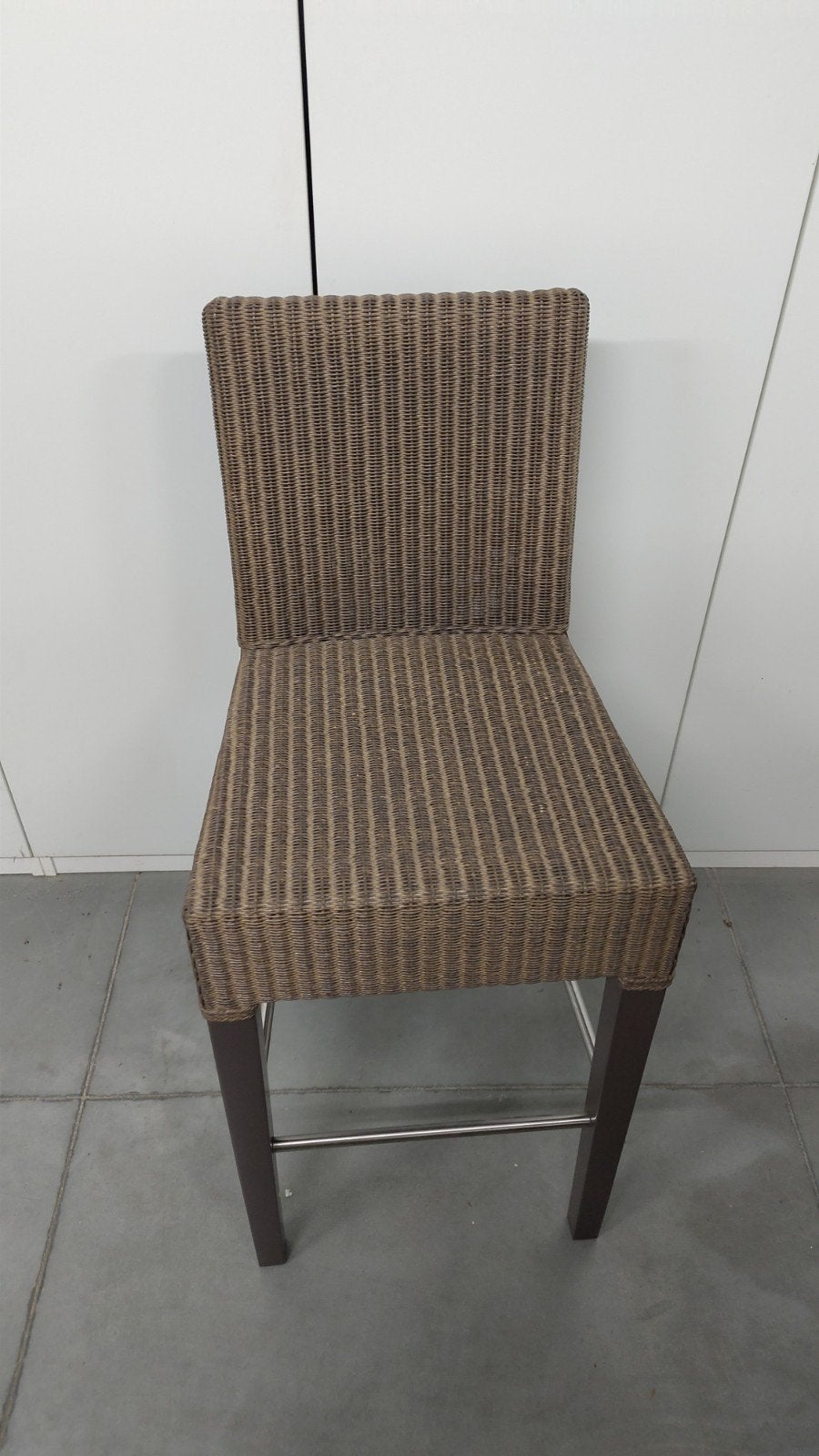 rotan hoge stoel, Huis en Inrichting, Stoelen, Ophalen, Riet of Rotan, Zo goed als nieuw, Eén