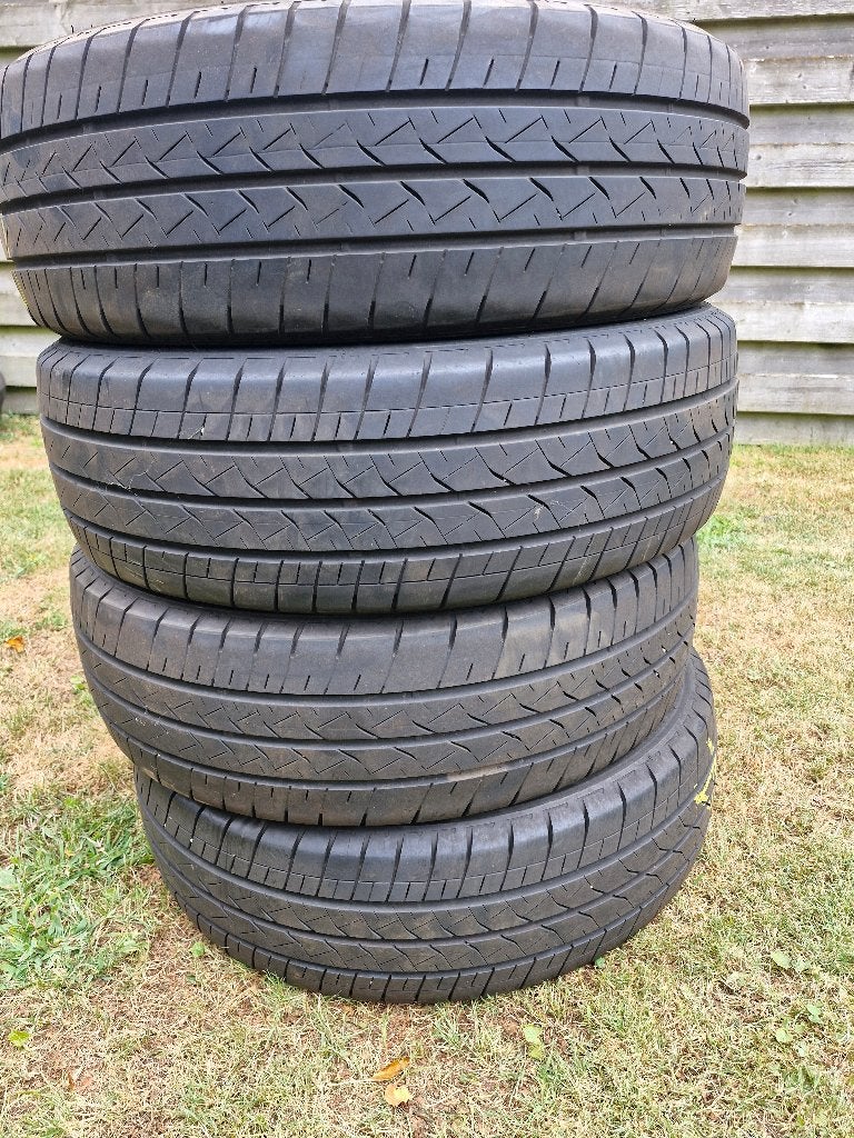 4 x Bridgestone Duravis 205/65 R16C (5-6mm profiel), Auto-onderdelen, Ophalen, 16 inch, Band(en), Zomerbanden