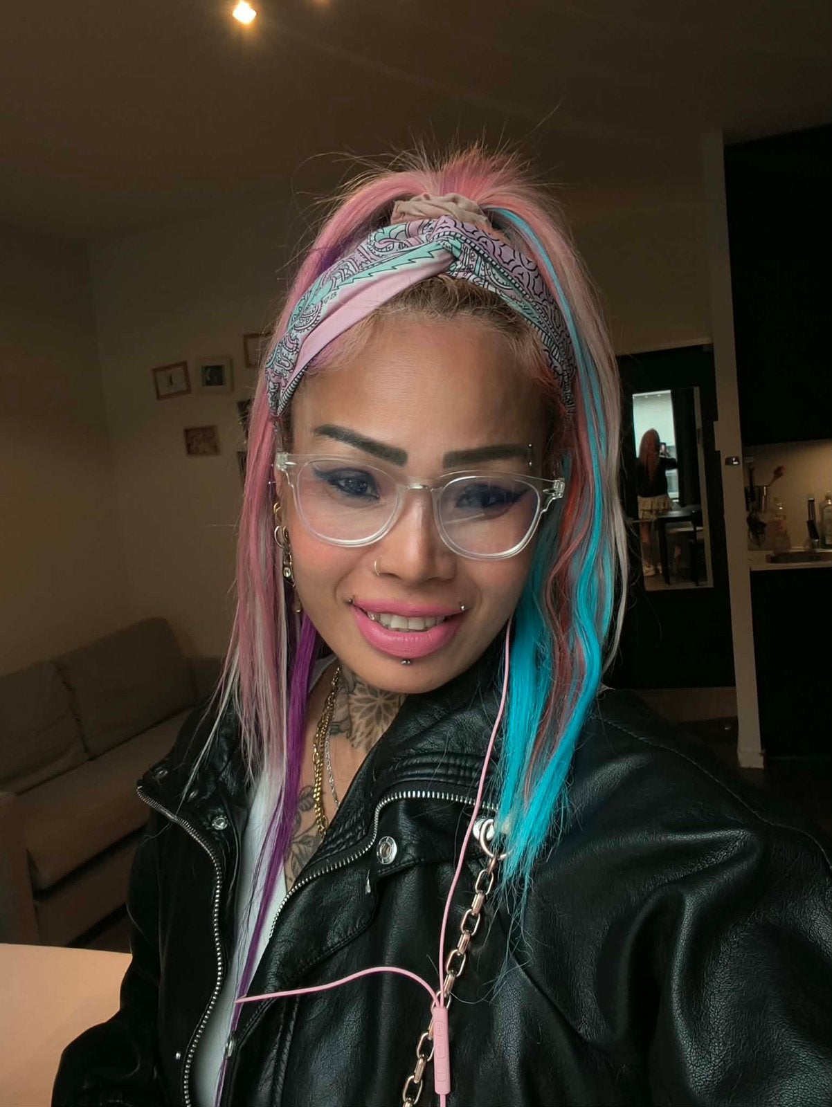 Massage thaïlandais Pooky  +32456765425, Services & Professionnels