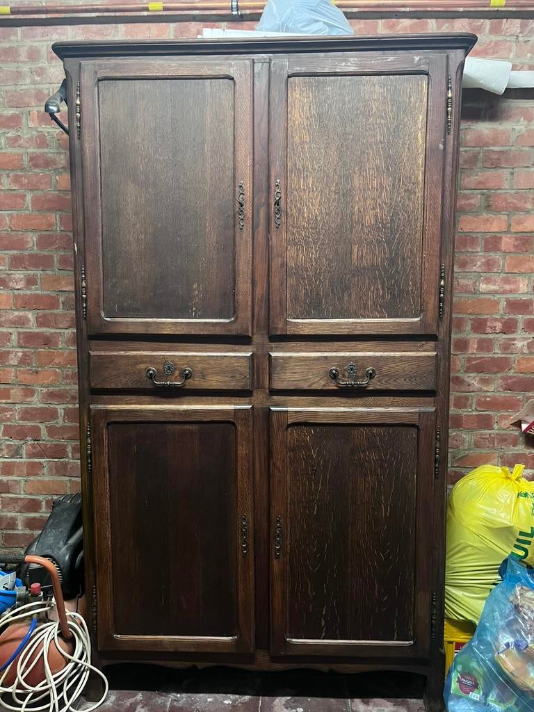 Antieke kast voor opslag, Huis en Inrichting, Ophalen, Zo goed als nieuw