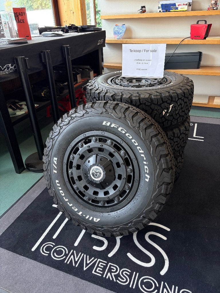 Iveco Daily 4x4 velgen + banden, Auto-onderdelen, Ophalen, 16 inch, Nieuw, All Season