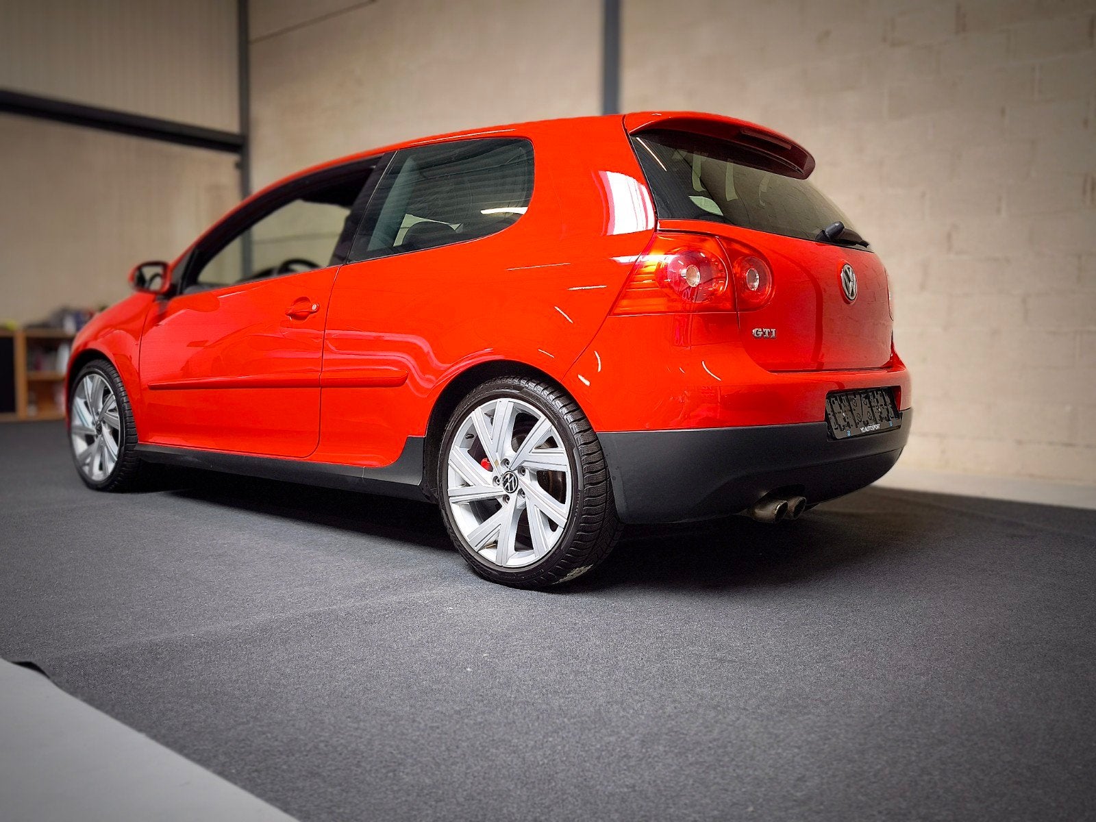 Volkswagen Golf 5 GTI OEM Tornado RED 1 owner, Auto's, Bedrijf, Handgeschakeld, Golf, Euro 4
