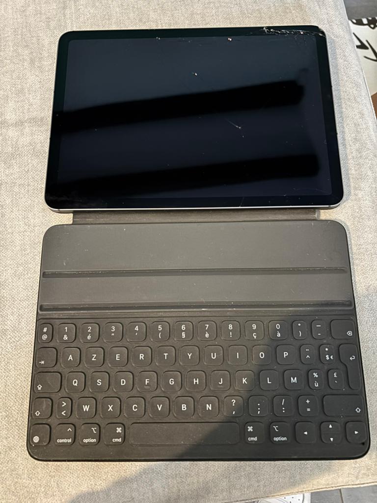 Ipad air 4e generation, Informatique & Logiciels, Apple iPad Tablettes, Enlèvement, Comme neuf