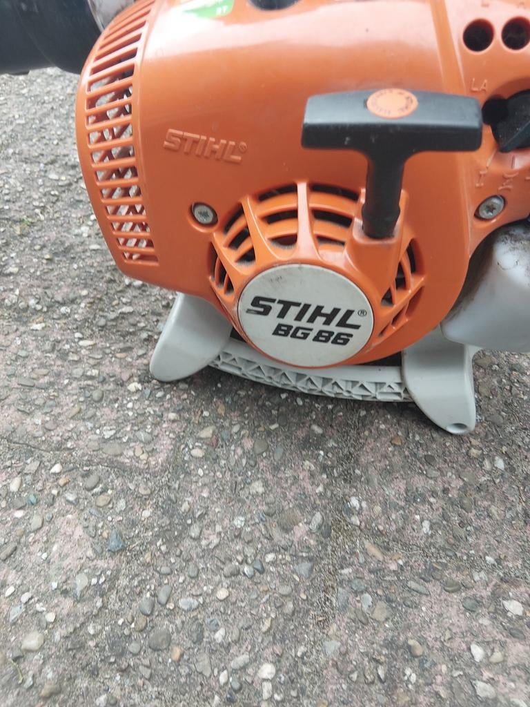 Stihl blazer, Ophalen, Handgedragen, Met versnipperfunctie, Zo goed als nieuw