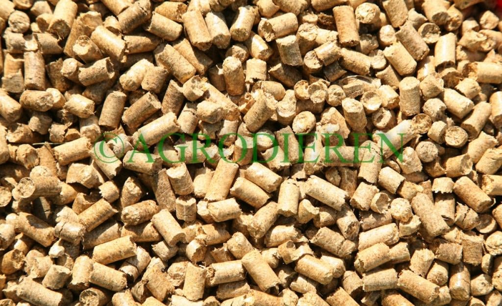 Pellets de paille QUALITE SUPER/ LIVRAISON GRATUITE, Animaux & Accessoires, Box & Pâturages, Mise à l'étable, Accessoires