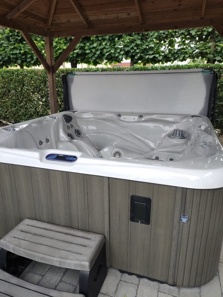 Jaccuzzi, Tuin en Terras, Bubbelbaden en Hottubs, Afdekzeil, Trap, Ophalen