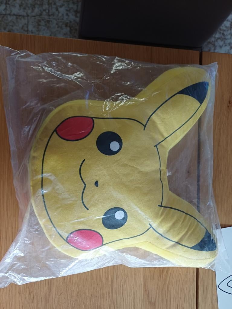 picachu kussen, Ophalen of Verzenden, Nieuw, Overige typen