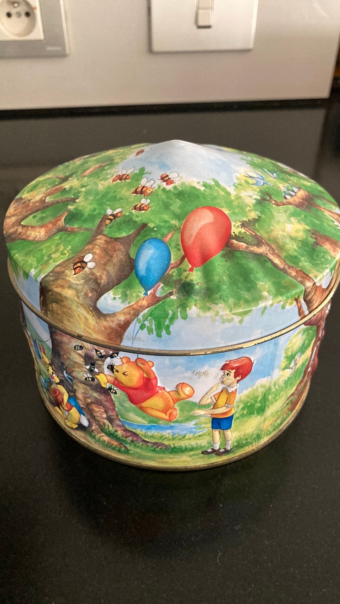 Winnie de Poeh Disneyland blik (ca 2000), Ophalen of Verzenden, Zo goed als nieuw