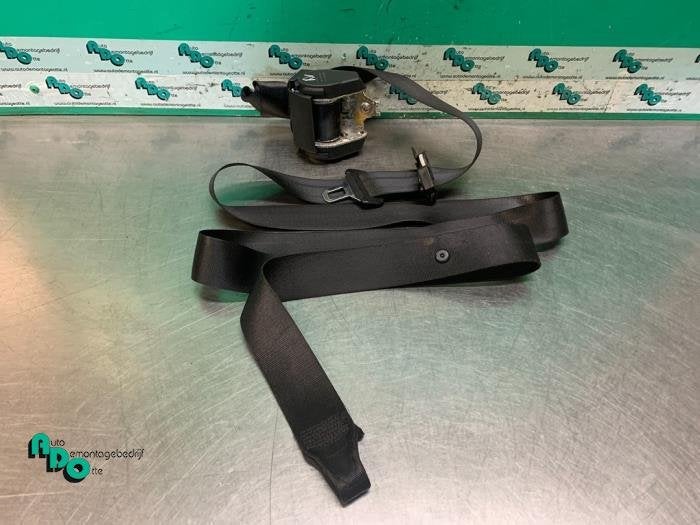 Ceinture de sécurité avant droite d'un BMW 3-Serie, -, 3 mois de garantie, Utilisé, -