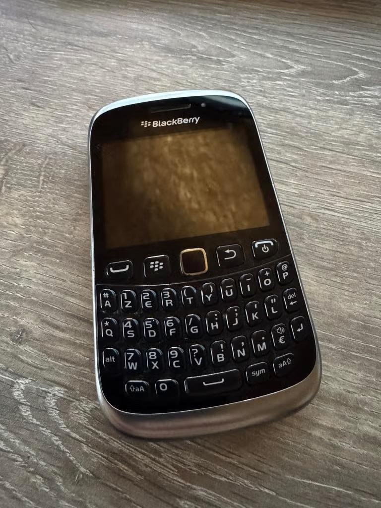 BlackBerry 9320 met nieuwe batterij, Telecommunicatie, Mobiele telefoons | Blackberry, Ophalen