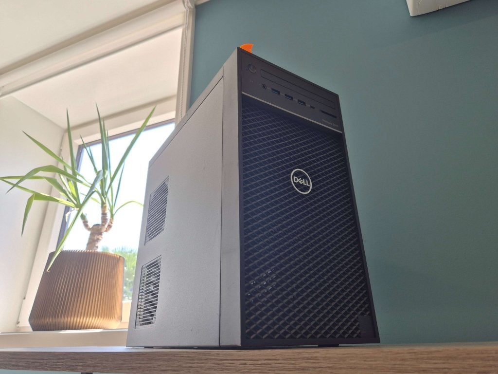 Dell Precision AI & Gaming PC – RX 9060 XT 16GB, Niet ingevuld, Niet ingevuld, Refurbished, Ophalen of Verzenden