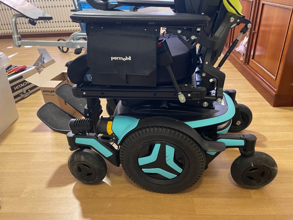 Electronische rolstoel Permobil M3 corpus, Diversen, Ophalen, Zo goed als nieuw, Elektrische rolstoel
