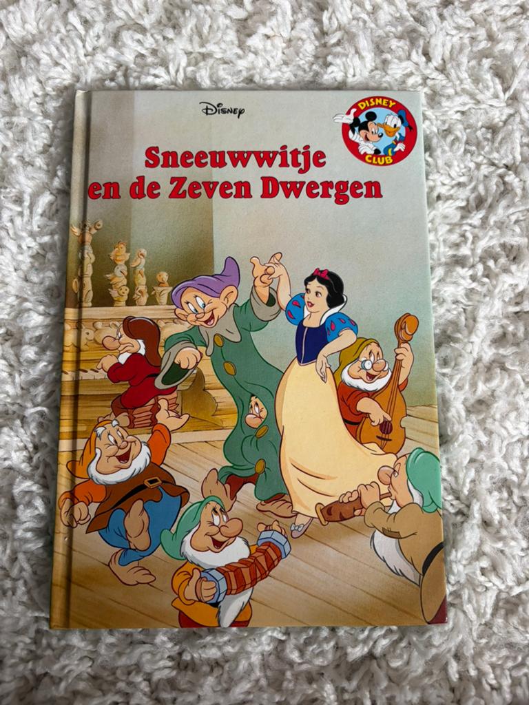 Disney club - Sneeuwwitje en de Zeven Dwergen, Ophalen of Verzenden, Gelezen, Jongen of Meisje, Fictie algemeen