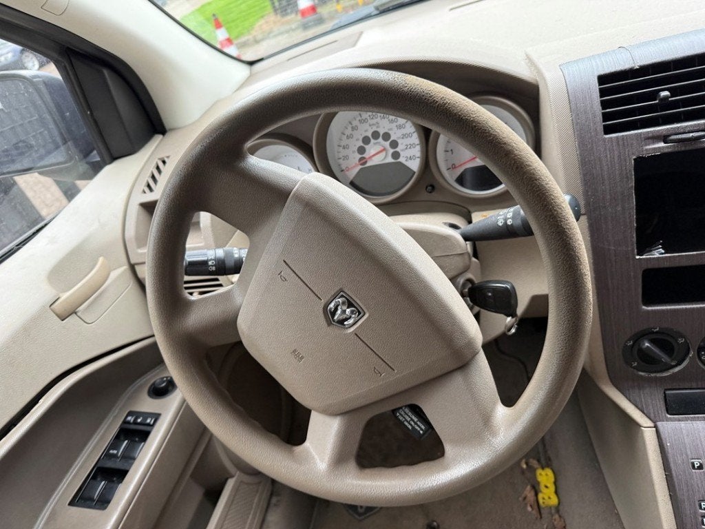COMBISCHAKELAAR STUUR Dodge Caliber (01-2006/12-2013), Taurusavenue 1
2132 LS  Hoofddorp, NL, Webaccessibility@stellantis.com