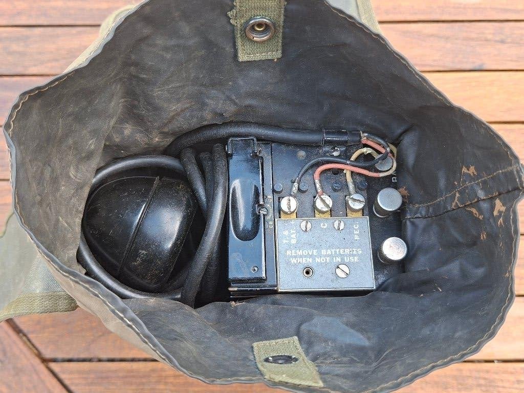 Téléphone militaire US EE-8-B avec combiné TS-9-AP, Collections, Enlèvement ou Envoi, Armée de terre, Autres types