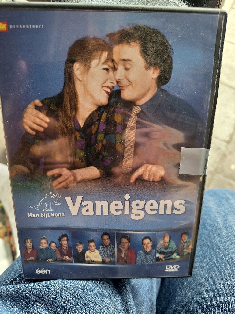 Vaneigens, Man bijt Hond, dvd, Cd's en Dvd's, Ophalen of Verzenden, Zo goed als nieuw, Nederlands