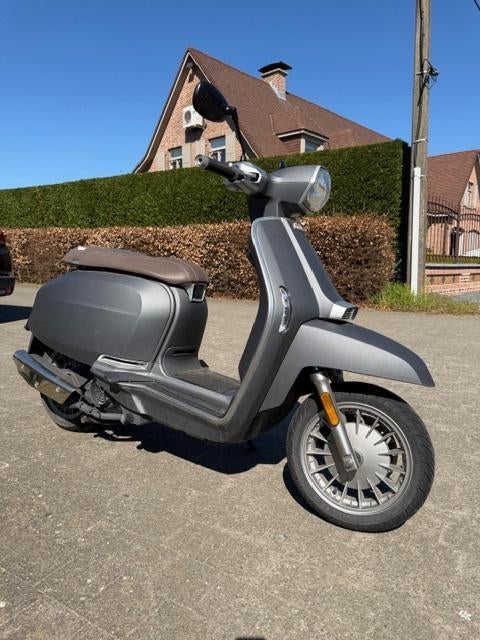 Lambretta V125 – bouwjaar 2018 – slechts 787 km, Fietsen en Brommers, Scooters | Overige merken, Ophalen, 125 cc, Zo goed als nieuw