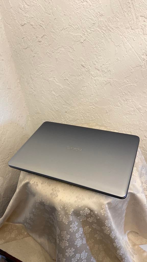 Laptop asus  15 inch A6 ssd, Computers en Software, Ophalen of Verzenden, Zo goed als nieuw