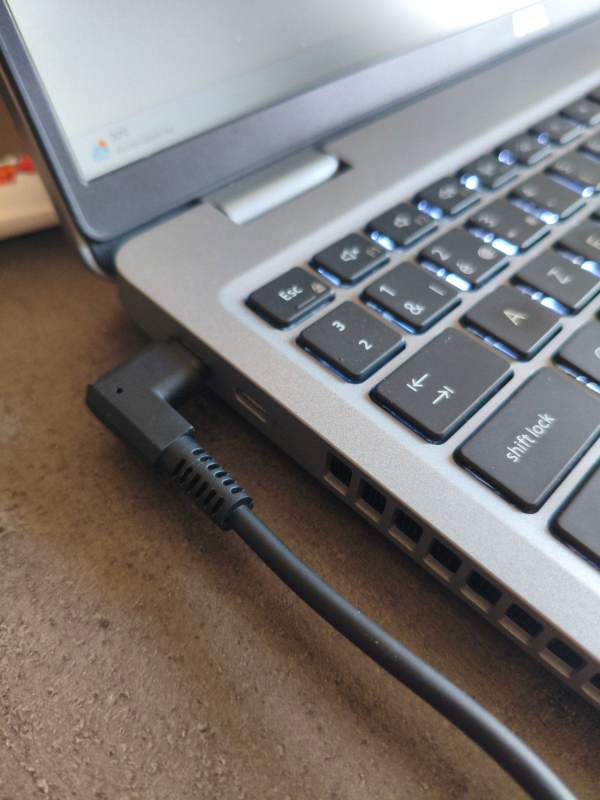 Dell Latitude 5530 à vendre ou à échanger, Intel core i5-1245u 12e generatie, Comme neuf, SSD, Azerty