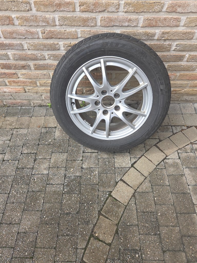 4 mooie alu-wielen Mercedes W176, Pneus hiver, 16 pouces, Véhicule de tourisme, 205 mm
