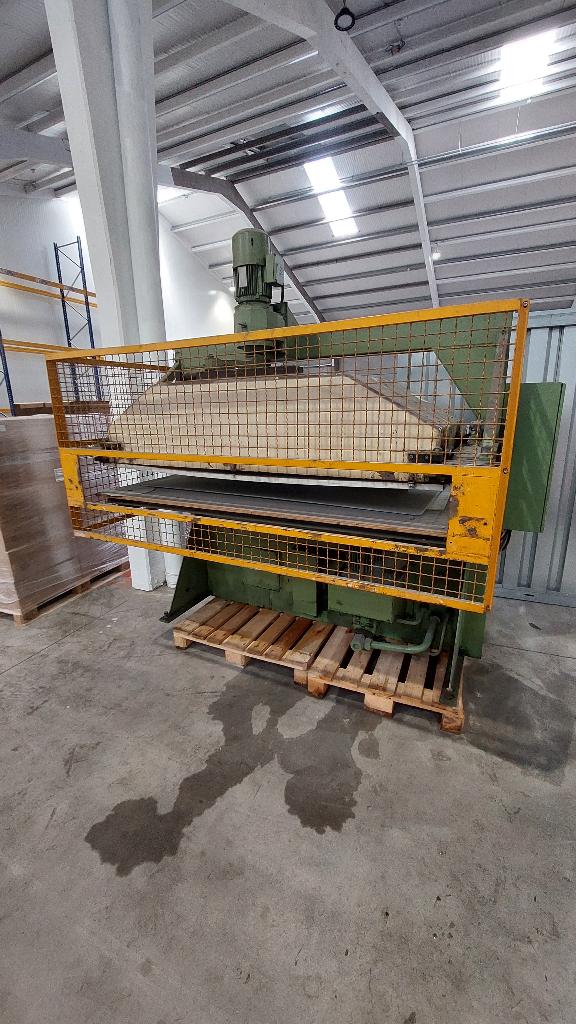 Machine de découpe Schoen + Sandt Type 530, Enlèvement