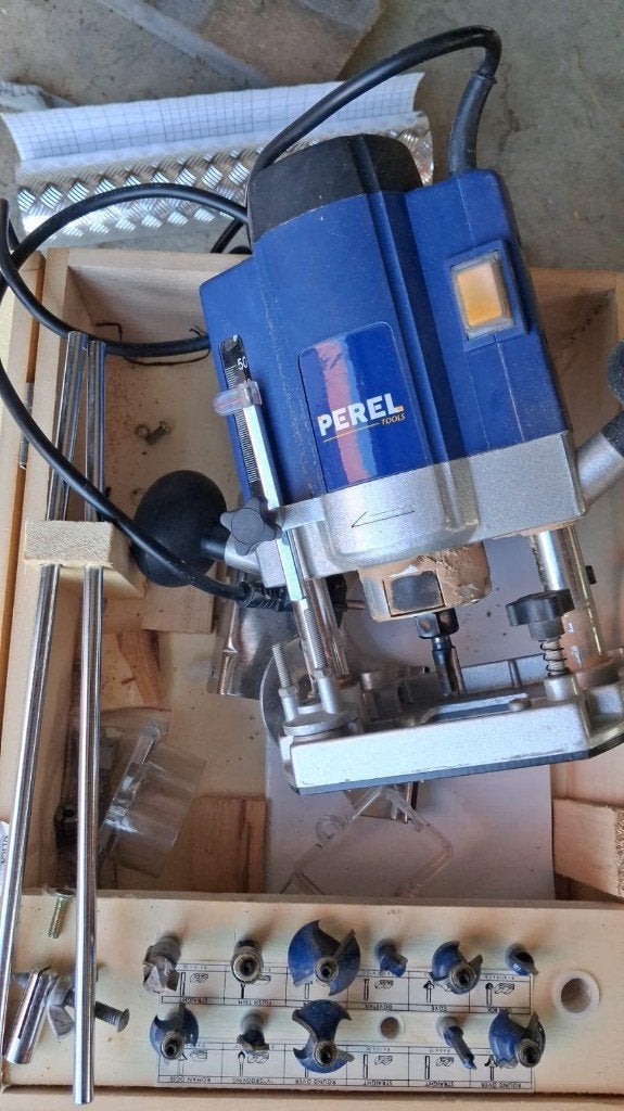 Bovenfrees Perel, Doe-het-zelf en Bouw, Ophalen, Zo goed als nieuw, Elektrisch, Bovenfrees