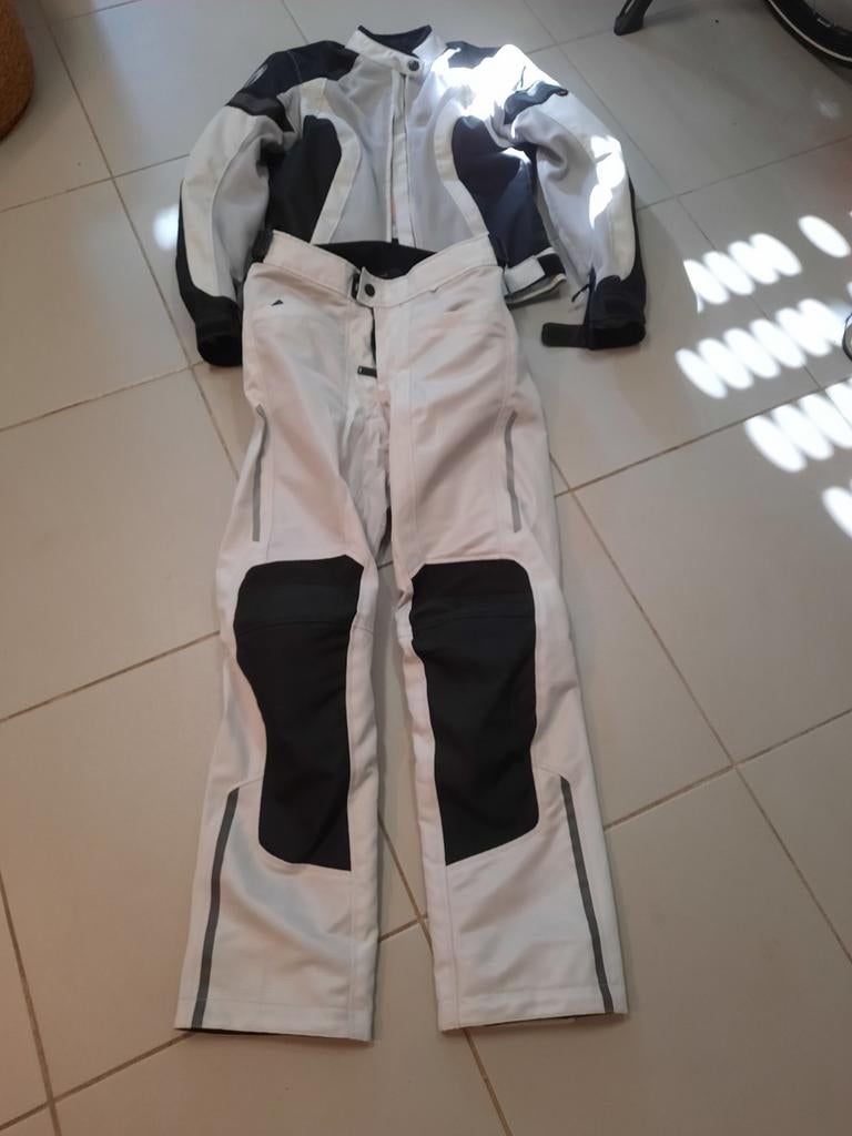 Motorpak medium   voor vrouwen . Prijs bespreekbaar., Motoren, Ophalen