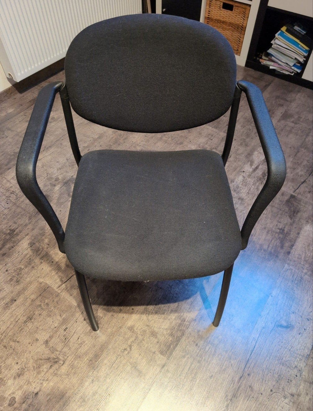 Chaise, Synthétique, Comme neuf, Enlèvement, Une