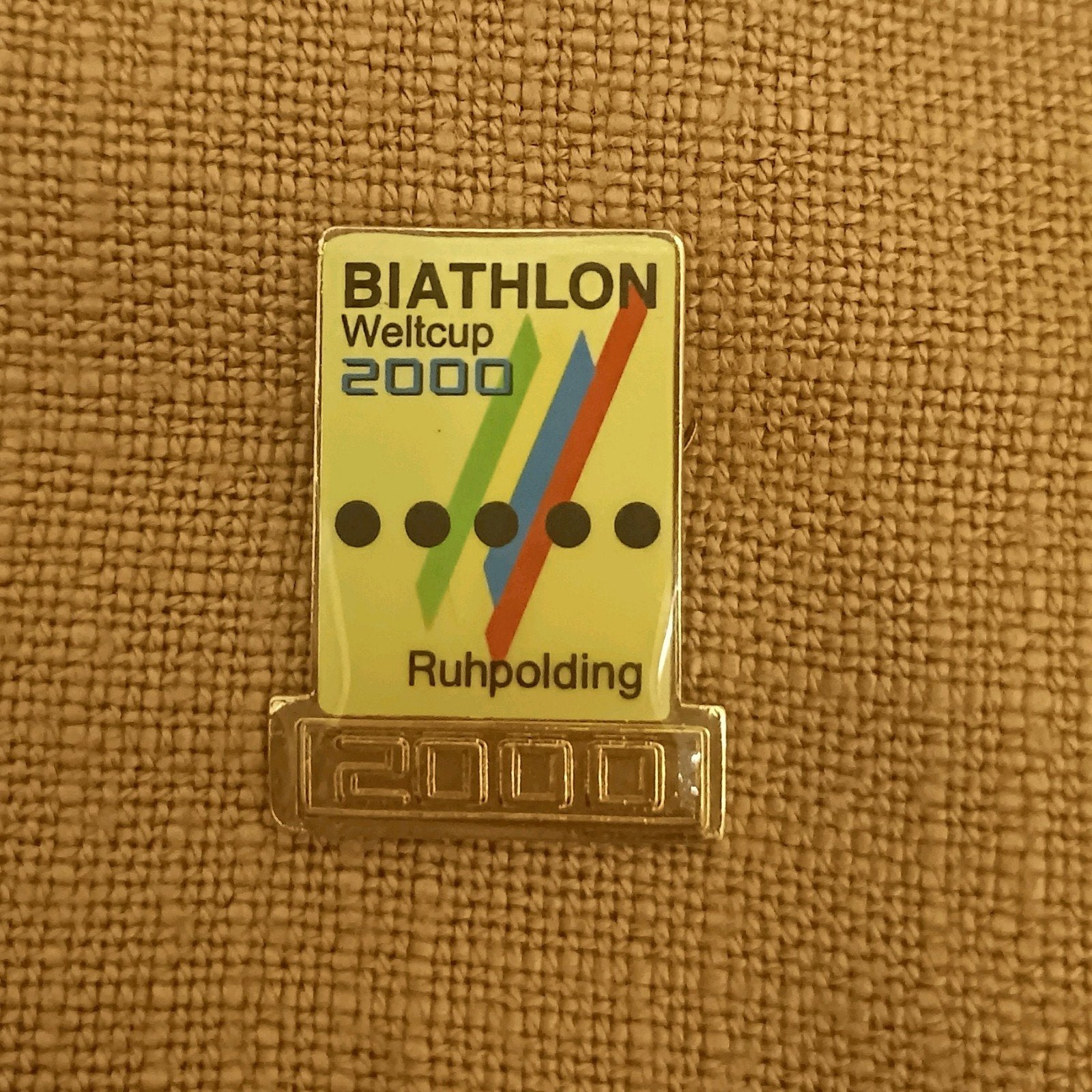 Pin: Wereldbeker biatlon 2000, Verzamelen, Ophalen of Verzenden, Zo goed als nieuw, Sport, Speldje of Pin