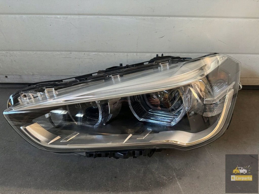 7428735, BMW X1 F48 VOLLEDIG LED linker ventilatorlamp, Petuelring 130
80788  Munich, DE, Gebruikt, Info@bmw.de, BMW