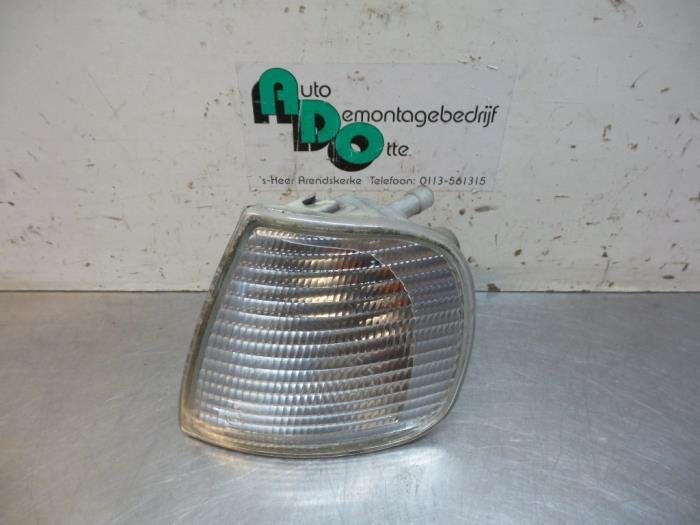 Feu clignotant gauche d'un Volkswagen Caddy (Caddy 95-), Volkswagen, -, Utilisé, -