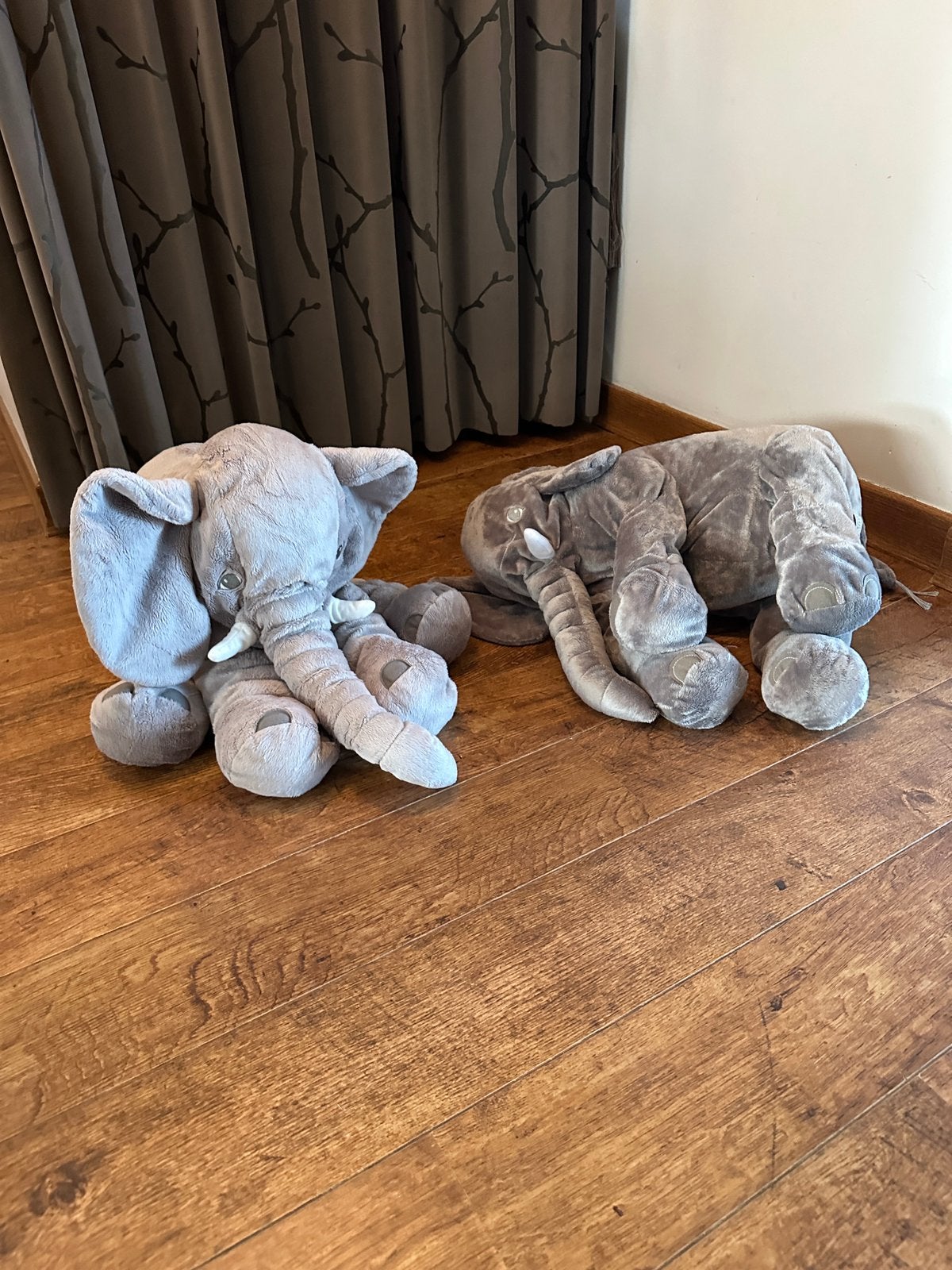 Grote knuffel olifant €10,- per stuk is een vaste prijs, Ophalen, Zo goed als nieuw