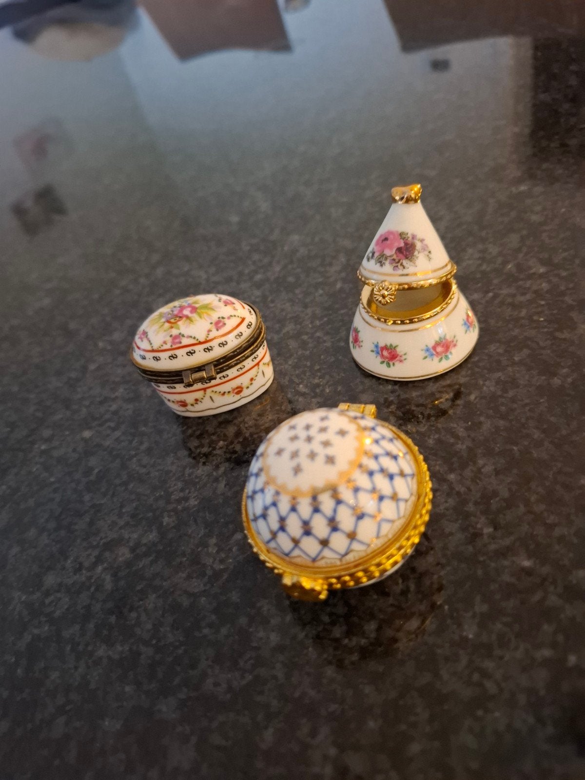 Set van 3 vintage porseleinen pillendoosjes / ringendoosjes, Ophalen of Verzenden