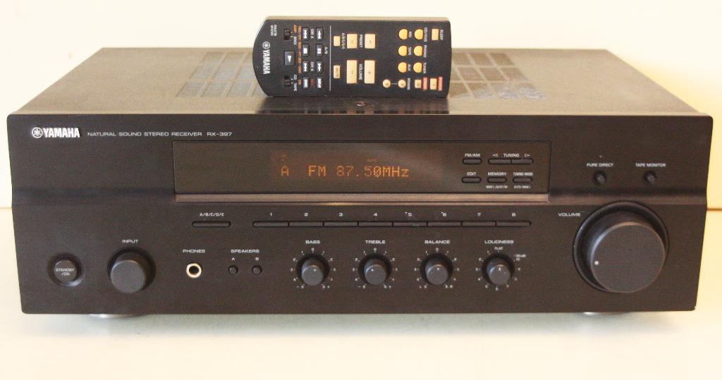 Yamaha RX-397 Versterker Receiver / 200 Watts / Afstandsbd, Audio, Tv en Foto, Versterkers en Ontvangers, Yamaha, Ophalen of Verzenden