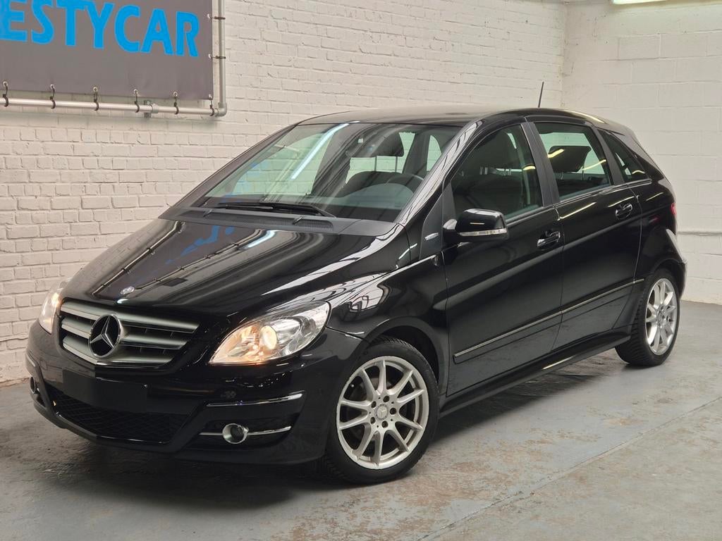 Mercedes B180 benzine 04/2011- Zeer mooie staat-Garantie, Auto's, Mercedes-Benz, Zwart, Leder en Stof, Zwart, 5 deurs