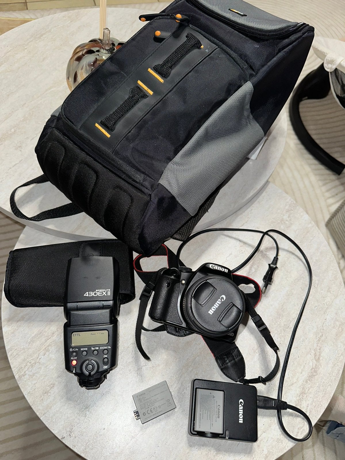 Canon 500D,Met18-55mm Lens+430EX II Flitser+2Accu's+Rugzak, Audio, Tv en Foto, Ophalen, Zo goed als nieuw, Camera, Canon