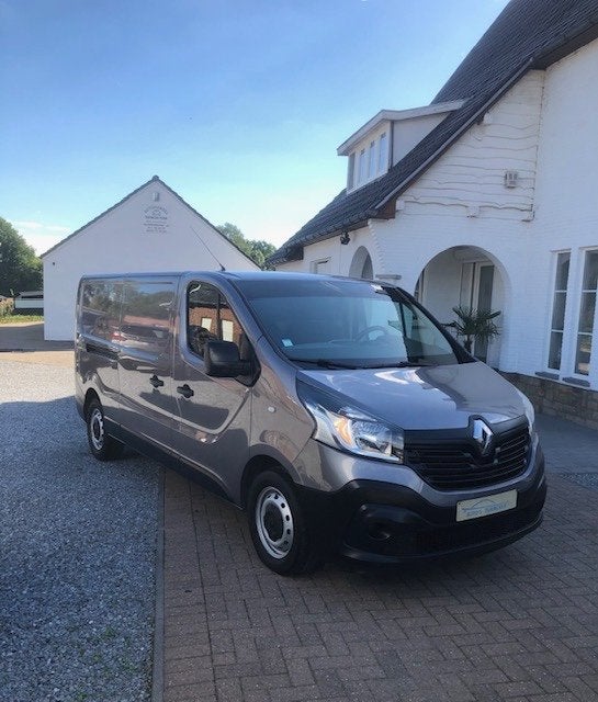 Renault Trafic 1.6 Dci L2-H1 2015 140Pk, Auto's, Euro 5, Bedrijf, Grijs, Te koop