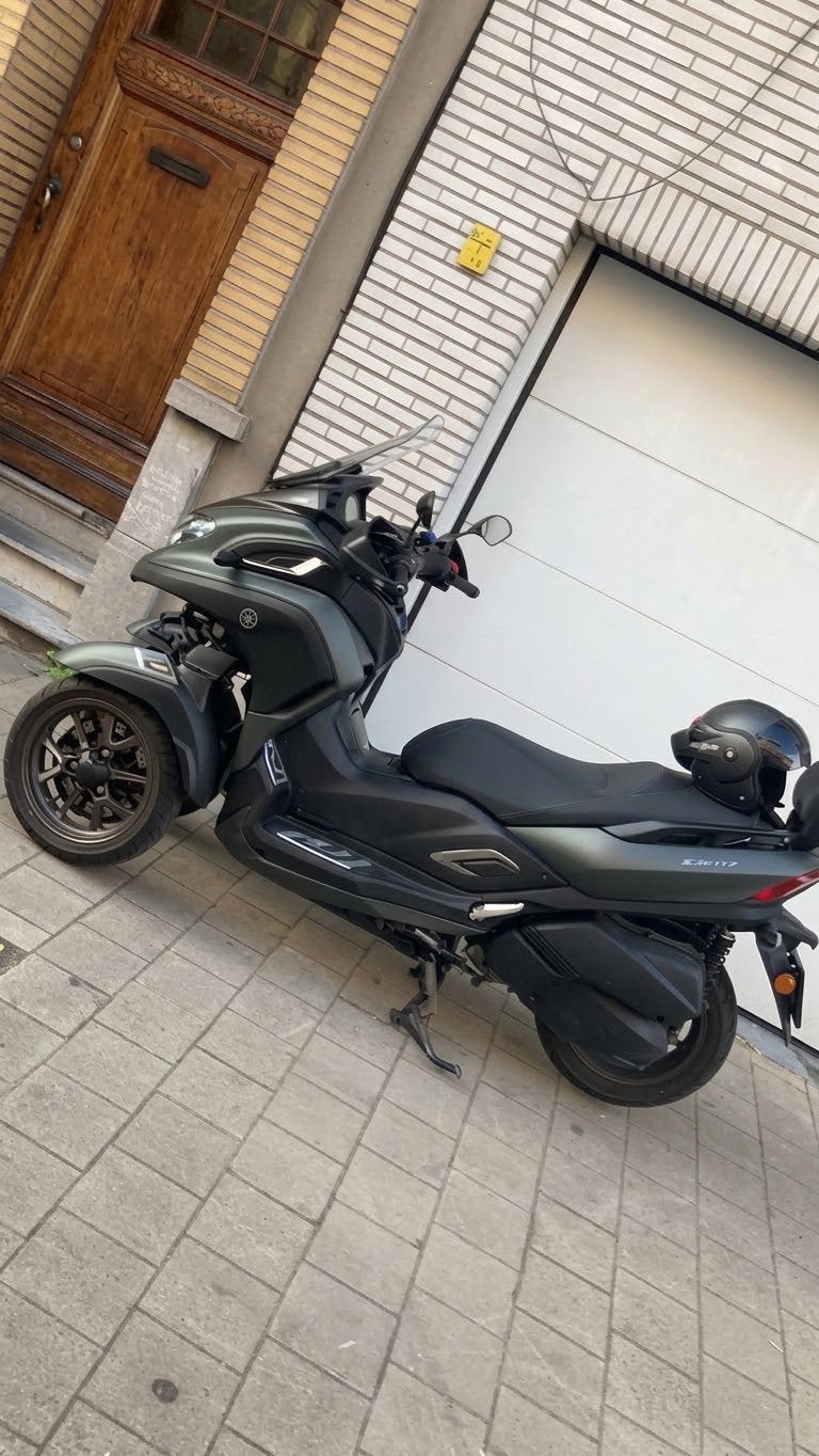 Yamaha tricity 300cc te koop, Fietsen en Brommers, Ophalen, Zo goed als nieuw
