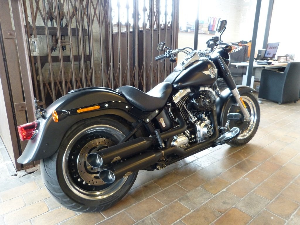 Harley-Davidson SOFTAIL FLSTFB Fat Boy Lo (bj 2016), Motoren, Meer dan 35 kW, Overig, Gentweg 32
9940  Evergem, 1690 cc