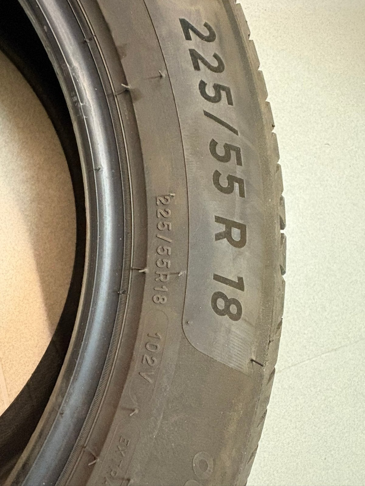 4 pneus Michelin e-PRIMCY 225/55R 18 - 8500 km, Véhicule de tourisme, Pneus été, Enlèvement, Utilisé
