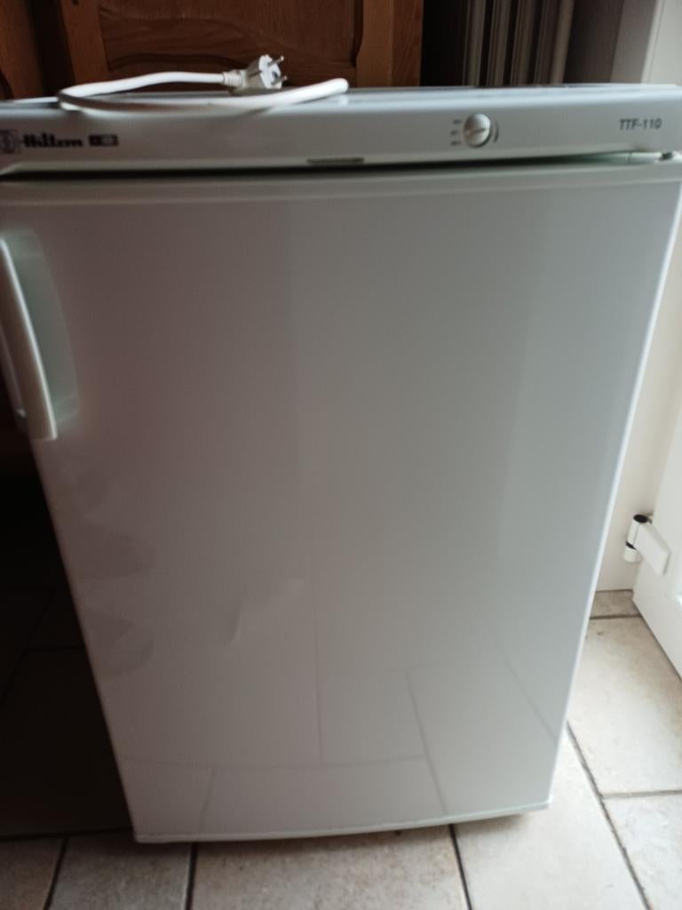 diepvries  tafelmodel hiltom ttf-110, Elektronische apparatuur, Ophalen